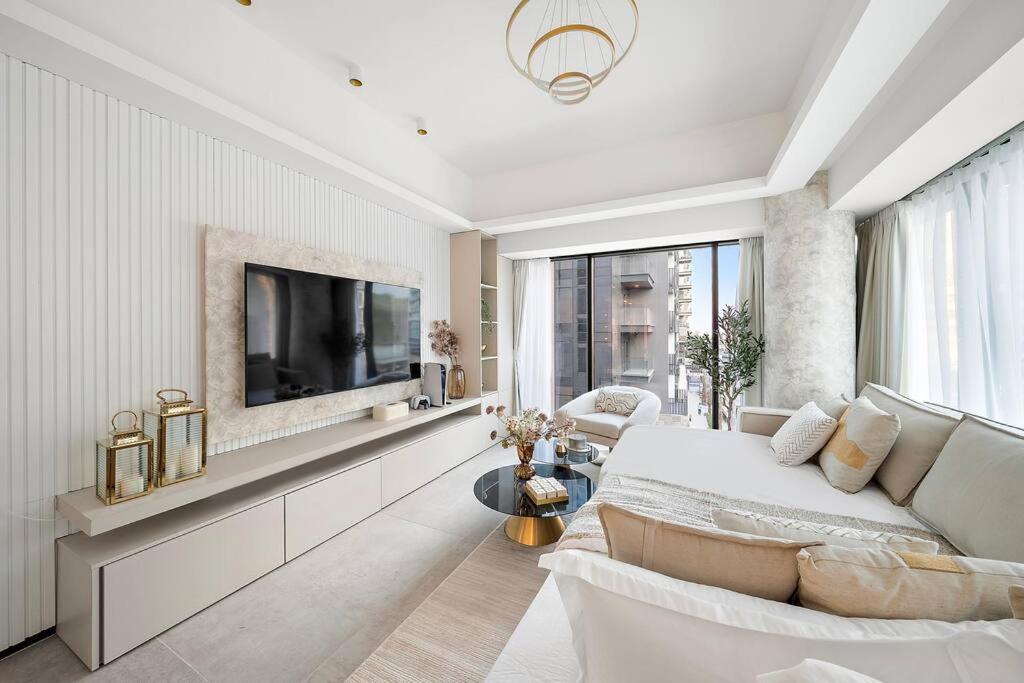 First Class 3br Lively Sanctuary *