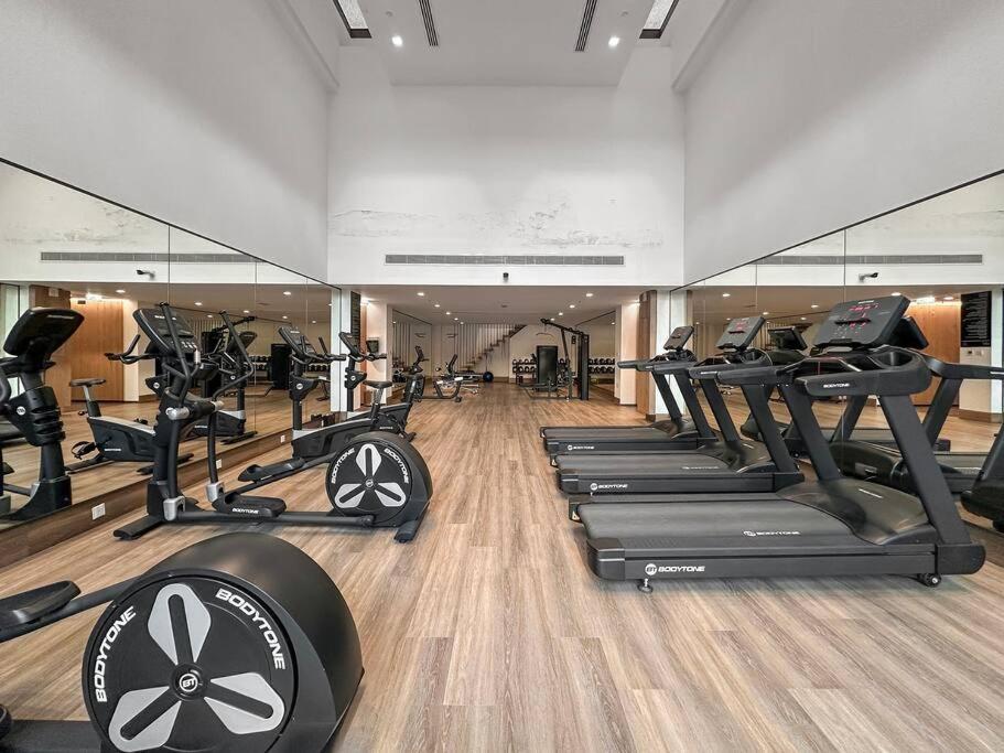 First Class 3br Lively Sanctuary Apartment *